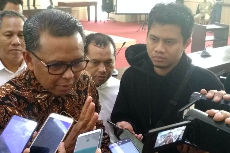 Gubernur Sulawesi Selatan Nurdin Abdullah saat diwawancara di kantor Gubernur Sulsel, Selasa (7/5/2019). 