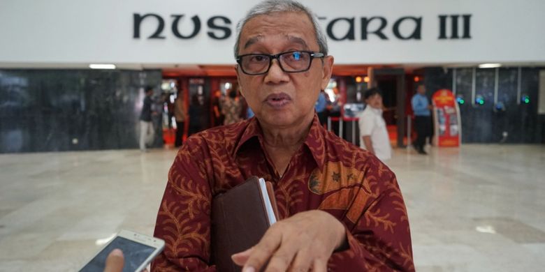 Ketua PP Muhammadiyah Bidang Hukum dan HAM Busyro Muqoddas di Kompleks Parlemen, Senayan, Jakarta, Senin (21/5/2018).