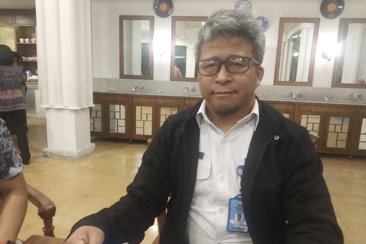 Kepala Badan Meteorologi Klimatologi dan Geofisika (BMKG) Mataram Agus Riyanto saat diwawancarai usai Jumpa Pers