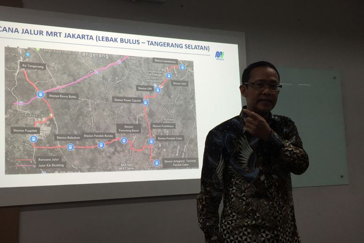 
Direktur Keuangan dan Administrasi PT MRT Jakarta Tuhiyat