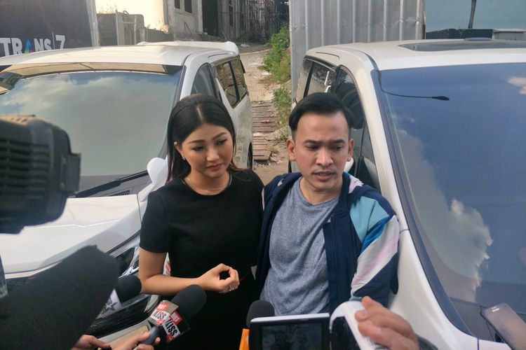 Ruben Onsu dan Sarwendah Tan saat ditemui di kawasan Tendean, Jakarta Selatan, Kamis (11/7/2019).