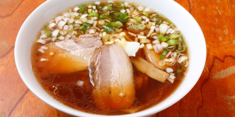  Sei-abura Ramen, ramen hitam di Ramen Kohei, Jepang