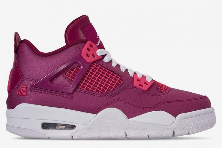 Air Jordan 4 edisi Valentine