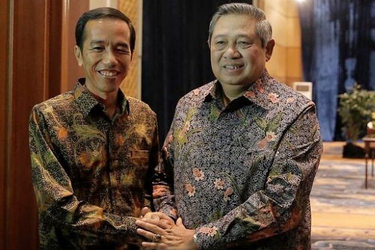 Presiden keenam Susilo Bambang Yudhoyono dan Presiden Joko Widodo