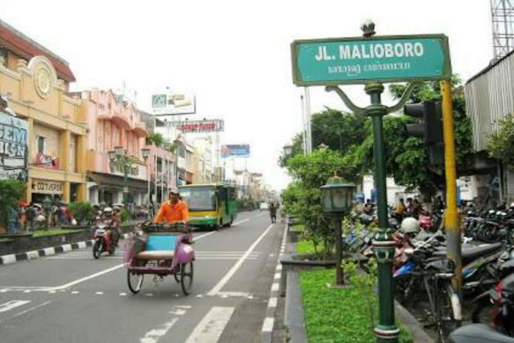 Tempat favorit berlibur : Kota Yogyakarta menjadi salah satu tempat favorit berlibur parawisatawan lokal dan mancanegara. Foto : wikipedia