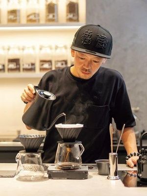 Suka kopi tetes? Ayo berlangganan di Coffee Base Kanondo.