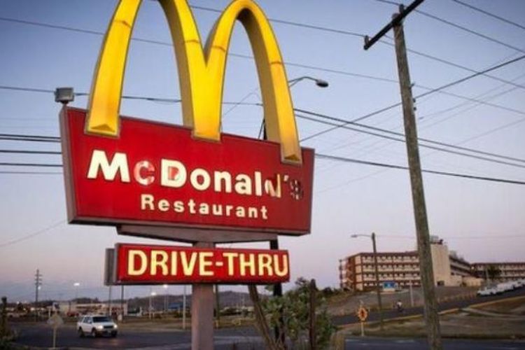 Ilustrasi lambang McDonalds.