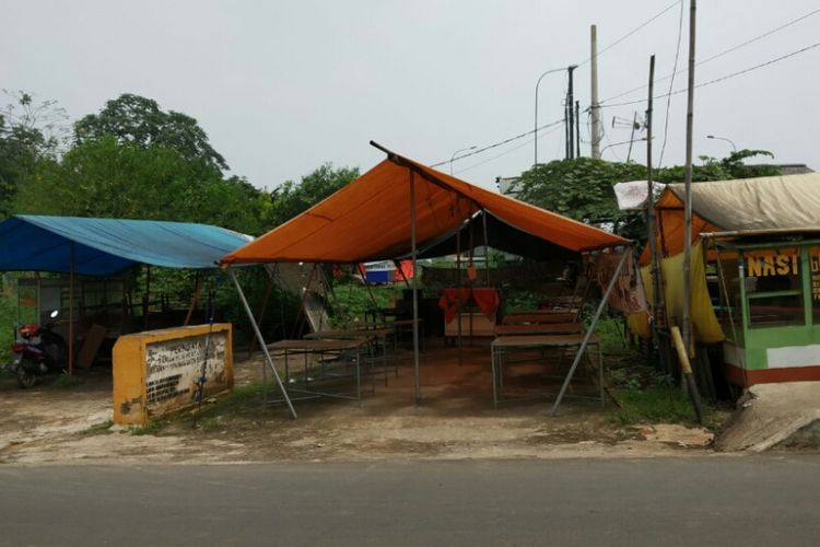 Kawasan kumuh sebelum jadi kebun Bonsai di Jalan Pertamina, Depok, Senin (11/3/2019).