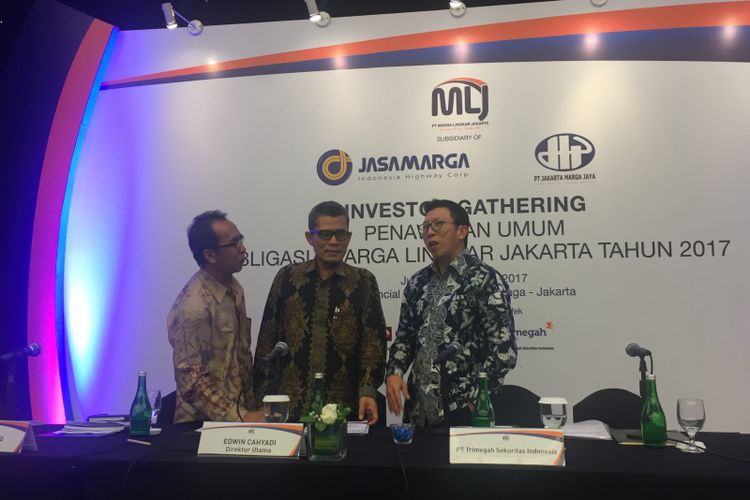 Konferensi Pers Investor Gathering Penawaran Umum Obligasi I Marga Lingkar Jakarta Tahun 2017 di Graha CIMB Niaga Jakarta, Jumat (13/10/2017$