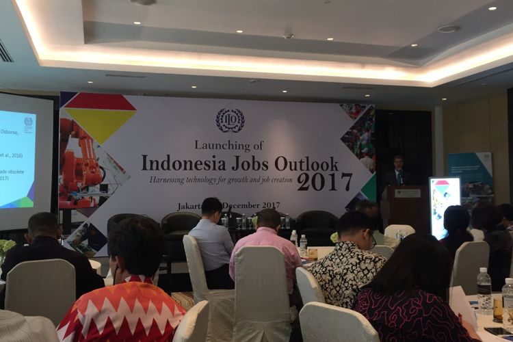 Suasana diskusi dalam acara Indonesia Jobs Outlook 2017 yang digelar International Labour Organization (ILO) di Hotel Pullman, Jakarta Pusat, Kamis (14/12/2017). 