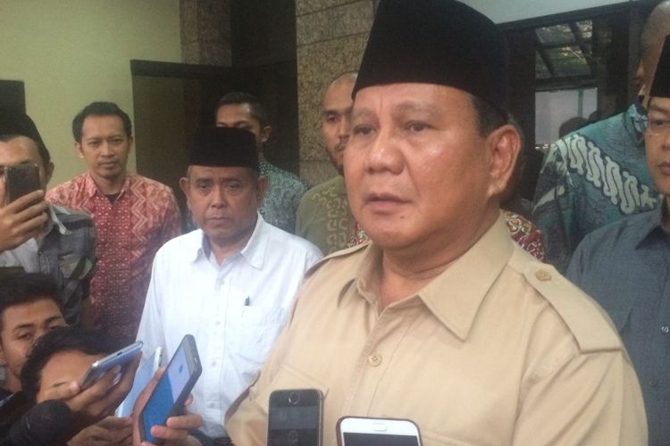 Bakal calon presiden sekaligus Ketua Umum Partai Gerindra Prabowo Subianto di Kantor PBNU, Jakarta, Kamis (16/8/2018).