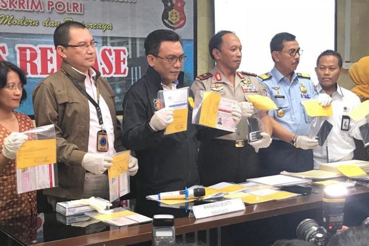 Konferensi pers soal Tindak Pidana Perdagangan Orang (TPPO) jaringan Malaysia di Kantor Bareskrim Polri, Jakarta Pusat, Kamis (13/9/2018).