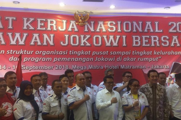 Politisi Partai Golkar Mukhamad Misbakhun saat membuka rapat kerja nasional  Relawan Jokowi Bersatu (RJB) di Jakarta, Jumat (14/9/2018).