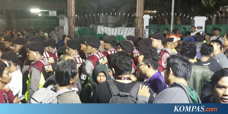 Minggu Malam, Asrama Mahasiswa Papua di Surabaya Dikepung Polisi
