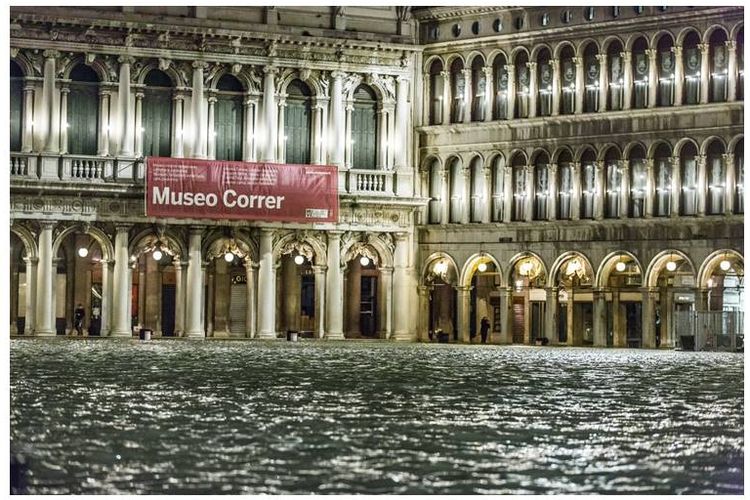 Salah satu keindahan sudut Kota Venesia, Italia saat banjir yang berhasil dibidik oleh Iain Reid.