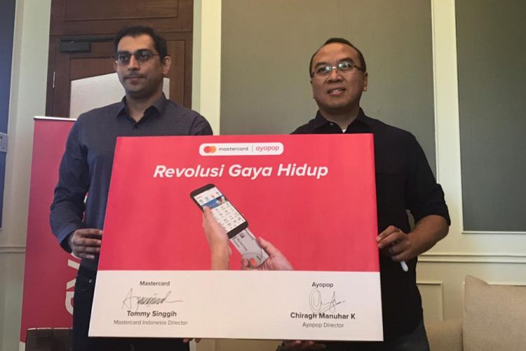 Penanda tanganan kerja sama antara Ayopop dan Mastercard di Jakarta, Jumat (12/8/2018)