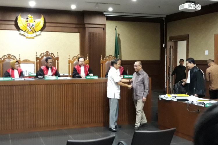 Mantan Menteri Keuangan, Boediono bersaksi di Pengadilan Tipikor Jakarta, Kamis (19/7/2018).