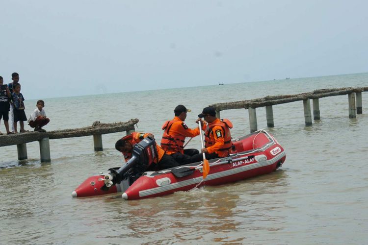 Tim gabungan evakuasi bersiap  melakukan penyisiran puing pesawat Lion Air PK-LQP, Jumat (2/11/2018)