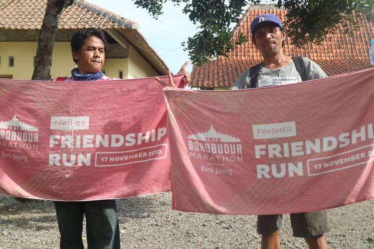 Gucir dan Yudi peserta Borobudur Marathon 2018