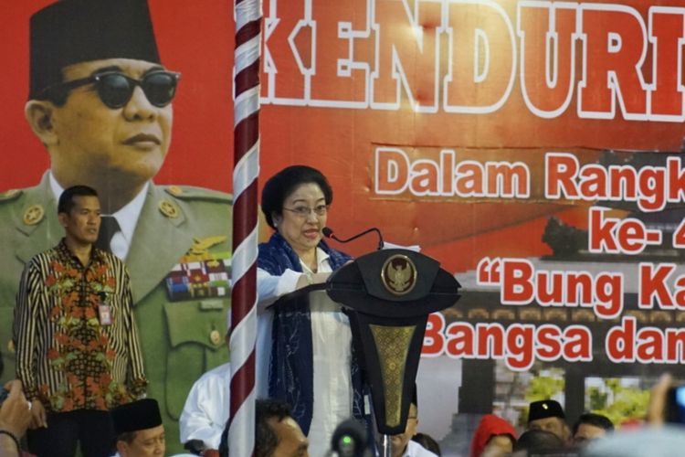 Ketua Umum PDI Perjuangan Megawati Soekarnoputri saat memberikan sambutan pada acara haul ke-48 Bung Karno, di Blitar, Jawa Timur, Rabu (20/6/2018).