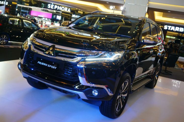 PT Mitsubishi Motors Krama Yudha Sales Indonesia, memperkenalkan pembaruan pada Outlander Sport serta Pajero Sport Dakar 4x2 dan 4x4 rakitan lokal.