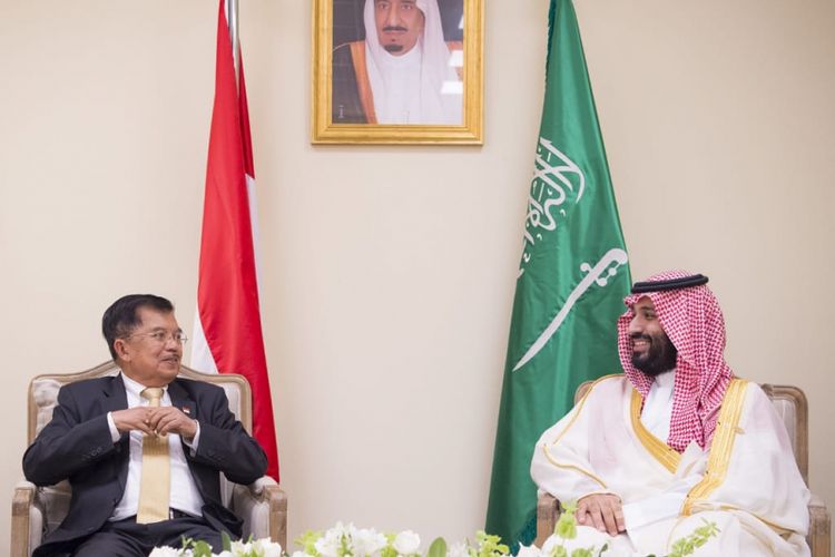 Wakil Presiden Jusuf Kalla bertemu dengan Putra Mahkota Arab Saudi Pangeran Mohammad Bin Salman di sela-sela Konferensi Tingkat Tinggi (KTT) G20 di Buenos Aires, Argentina, Jumat (30/11/2018).