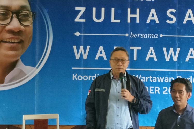 Ketua Umum PAN Zulkifli Hasan di Jakarta, Jumat (29/12/2017)