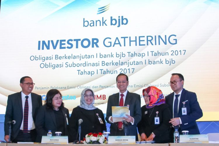 Jajaran direksi Bank BJB saat paparan publid di Hotel Ritz-Charlton, Jakarta, Jumat (27/10/2017).