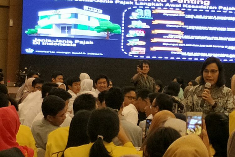 Menteri Keuangan Sri Mulyani di Kantor Ditjen Pajak, Jakarta, Jumat ((9/11/2018)