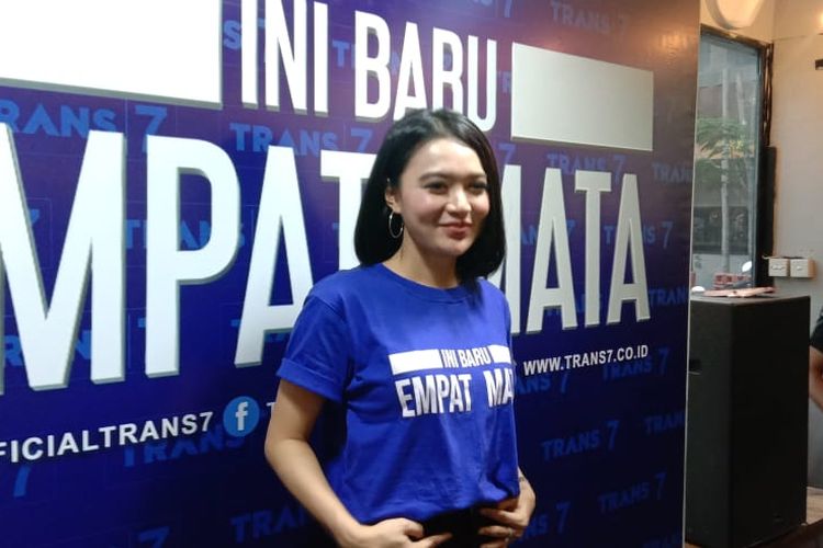 Wika Salim dalam jumpa pers perolisan Ini Baru Empat Mata di Heyoo Cafe, Tendean, Jakarta Selatan, Senin (19/8/2019).