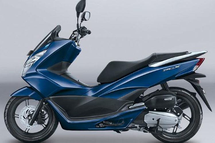 Honda PCX warna baru, exclusive poseidon blue.