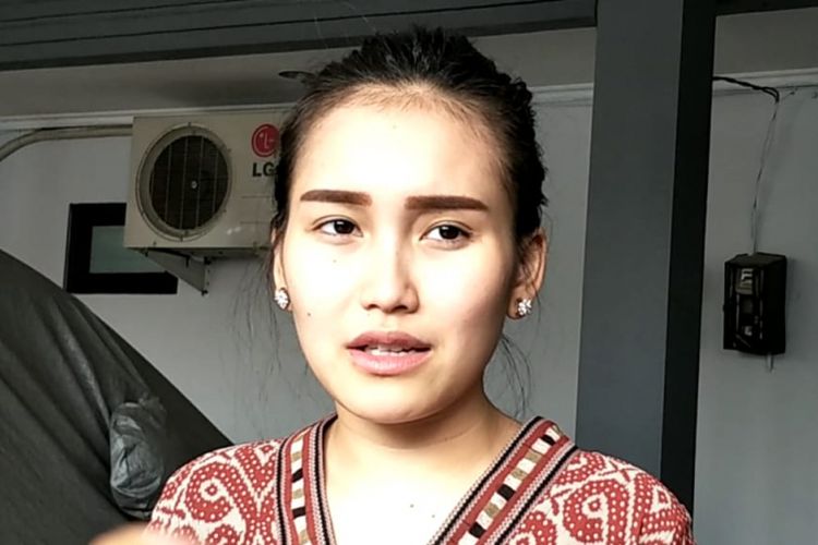 Penyanyi dangdut Ayu Ting Ting ditemui di kediamannya di Depok, Jawa Barat, Rabu (27/6/2018).