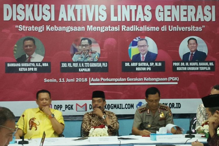 Diskusi bertajuk Strategi Kebangsaan Mengatasi Radikalisme di Universitas di Sekretariat Perkumpulan Gerakan Kebangsaan, Jakarta, Senin (11/6/2018).