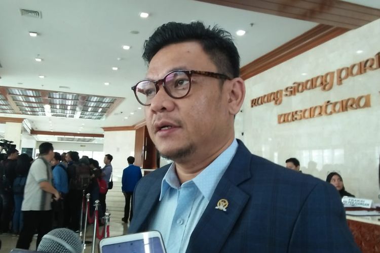 Ketua DPP partai Golkar, Ace Hasan Syadzily di Kompleks Parlemen, Senayan, Jakarta, Kamis (25/7/2019)