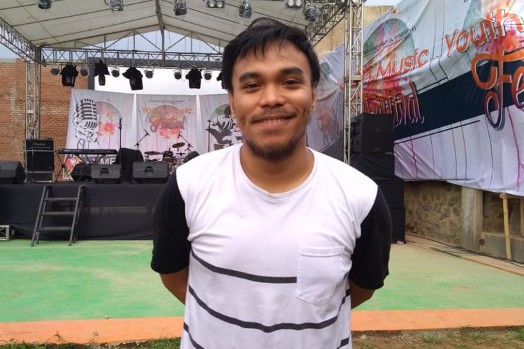 Pemusik Barry Likumahuwa ditemui di Bandung pada Minggu (4/11/2018).