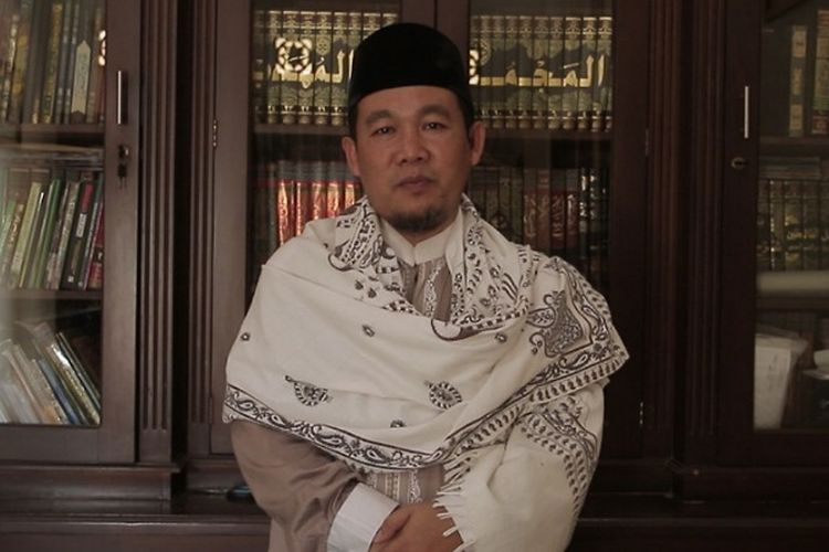Ketua MUI Batang Zaenul Irokhi 