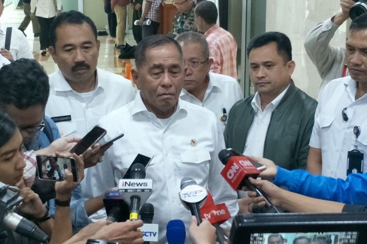 Menteri Pertahanan Ryamizard Ryacudu saat ditemui di Kompleks Parlemen, Senayan, Jakarta, Rabu (23/1/2019).