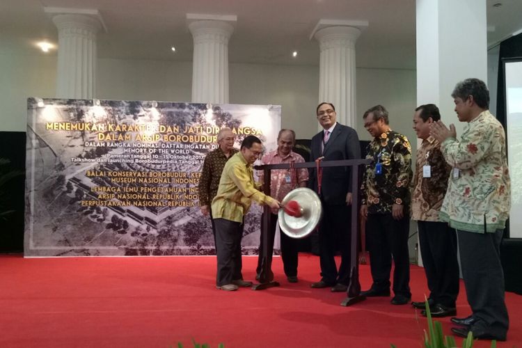 Pembukaan pameran restorasi Candi Borobudur sekaligus peluncuran aplikasi Borobudurpedia, di Museum Nasional, Jakarta, Selasa (10/10/2017).