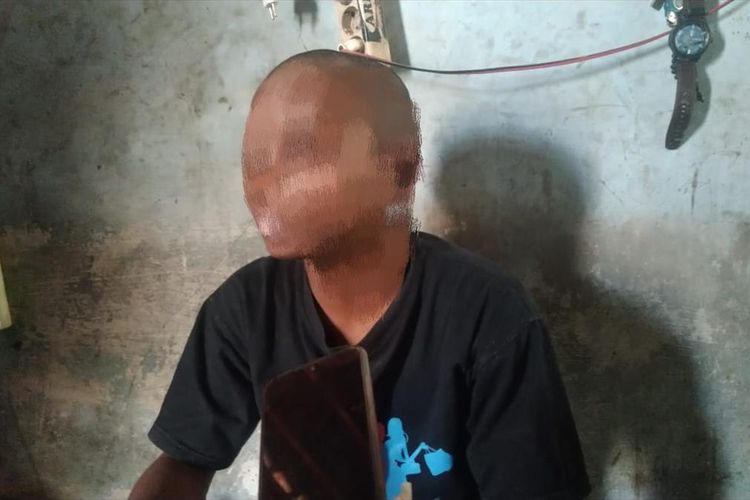 Seorang saksi, AJ (15) anak putus SMP asal Kecamatan Jepon, Kabupaten Blora, Jawa Tengah saat dimintai keterangan di Blora, Sabtu (14/7/2019).