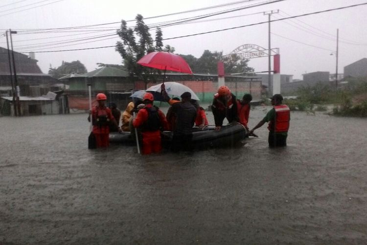 Kondisi banjir di Kota Makassar yang menggenangi ribuan rumah dengan ketinggian bervariasi, mulai dari 50 sentimeter hingga 1,5 meter. Banjir terparah terjadi di Kompleks Kodam Tiga, Kelurahan Katimbang, Kecamatan Biringkanaya, Makassar, yang mencapai 1,5 meter dan menggenangi rumah warga hingga seukuran dada orang dewasa.