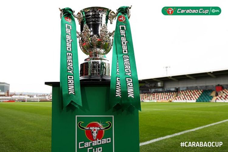 Trofi Piala Liga Inggris alias Carabao Cup. 