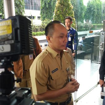 Direktur Jenderal Kependudukan dan Pencatatan Sipil (Dukcapil) Kementerian Dalam Negeri (Kemendagri) Zudan Arif Fakrulloh mendatangi kantor Bareskrim, Gambir, Jakarta Pusat, Senin (10/12/2018).