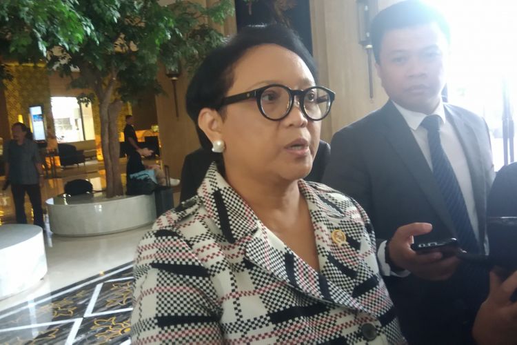 Menteri Luar Negeri Indonesia Retno Marsudi menilai hubungan Indonesia dengan Amerika baik-baik saja saat ditemui seusai The 9th Joint Commission Meeting (JCM) antara Indonesia dan Thailand di Hotel Tentrem, Yogyakarta, Jumat (6/7/2018).