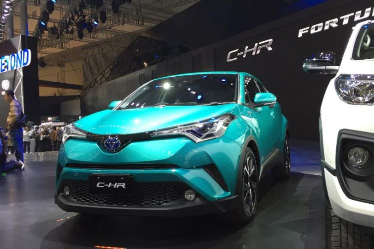 Toyota C-HR di GIIAS 2017