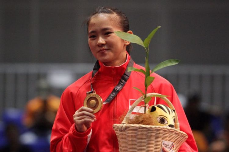 Felda Elvira Santoso memperoleh medali emas dari cabang olahraga wushu nomor dao shu pada hari Senin (21/8/2017).