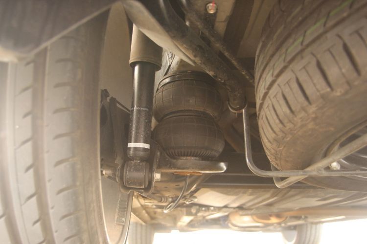 Modifikasi Xpander dengan Air Suspension