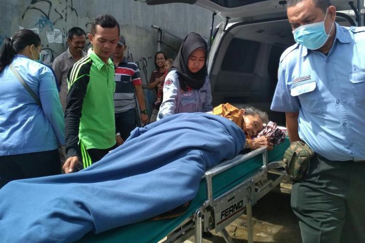 Enung, lansia sebatangkara yang terlantar kini ditangani Dinas Sosial DKI Jakarta.