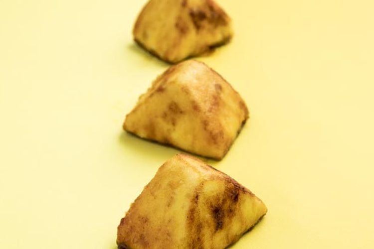 Sweet Potato ini adalah produk andalan dari toko kue Kona to Tamago di Jiyugaoka (daerah yang terkenal dengan banyak toko dessert), Tokyo, Jepang.