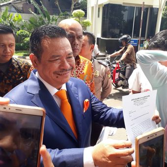 Otto Hasibuan pengacara Ketua DPR Setya Novanto mengundurkan diri, Jumat (8/12/2017).