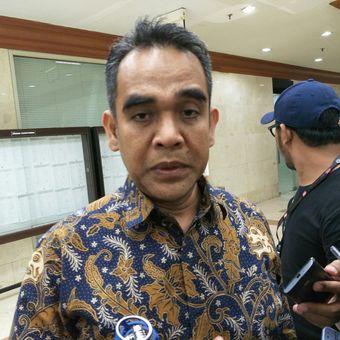 Ketua Fraksi sekaligus Sekjen Gerindra di Kompleks Parlemen, Senayan, Jakarta, Selasa (5/12/2017)